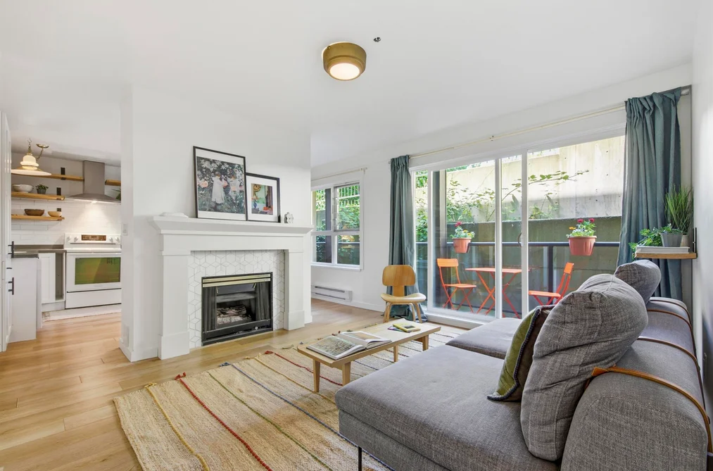 Condo for sale at 205 33165 2nd Avenue Mission British Columbia - MLS: R3130316