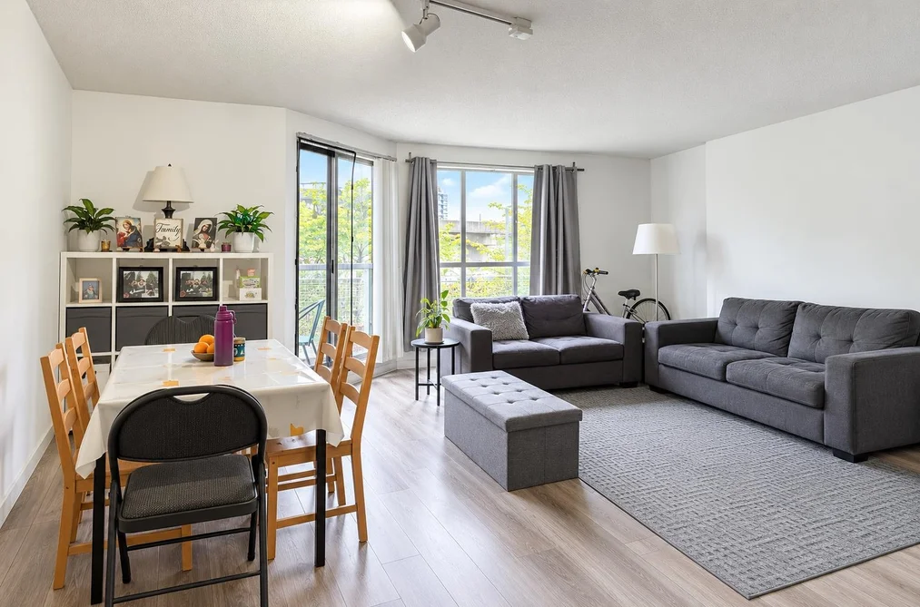 Condo for sale at 205 3455 Ascot Place Vancouver British Columbia - MLS: R3161799