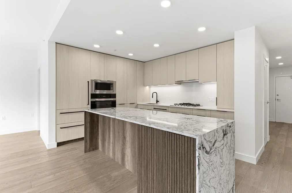 Condo for sale at 205 3590 W 39th Avenue Vancouver British Columbia - MLS: R3103582