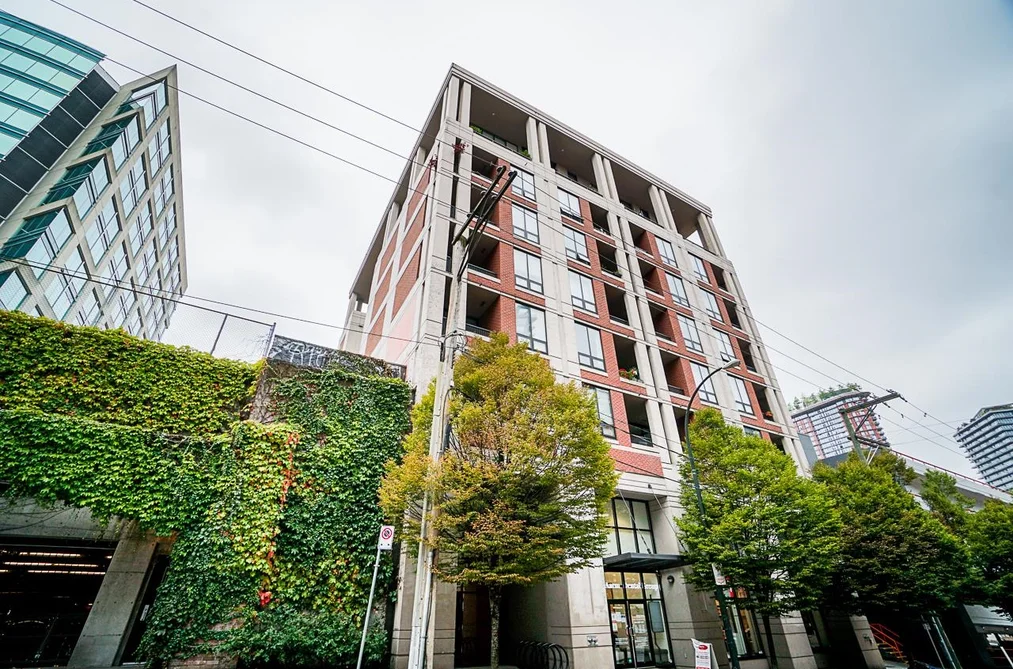 Condo for sale at 205 531 Beatty Street Vancouver British Columbia - MLS: R3156599