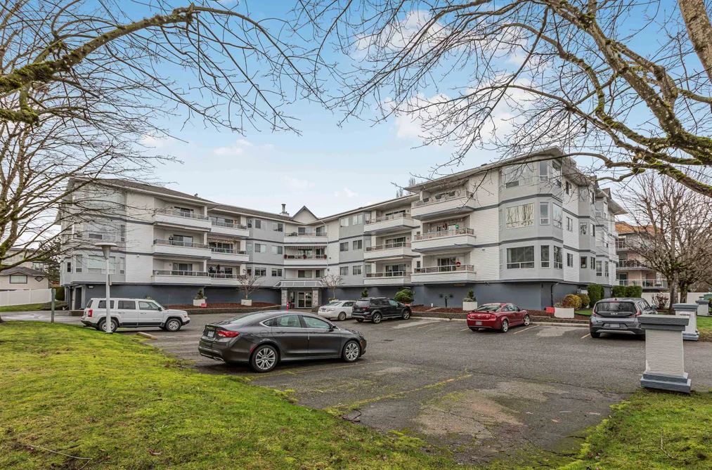 205 5377 201A STREET, Langley BC V3A 1S7, Langley BC — Residential for Sale - Photo 2