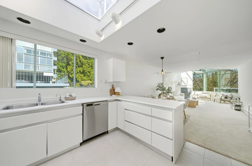 205 565 17TH STREET, West Vancouver BC V7V 3S9, West Vancouver BC — Residential for Sale - Photo 7
