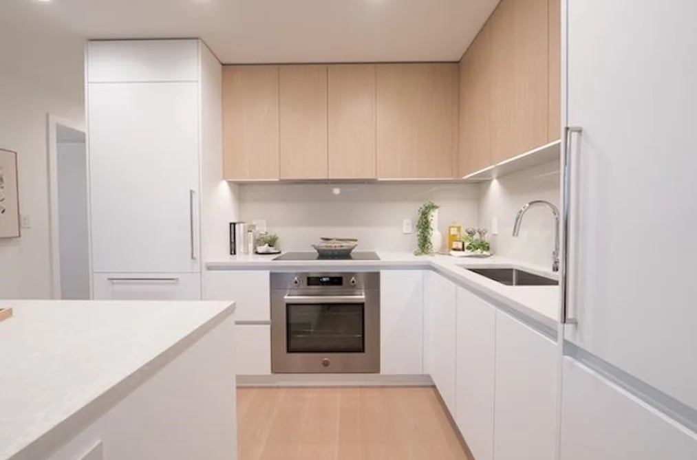 205 585 KEMSLEY AVENUE, Coquitlam BC V3J 3Z1, Coquitlam BC — Residential for Sale - Photo 3