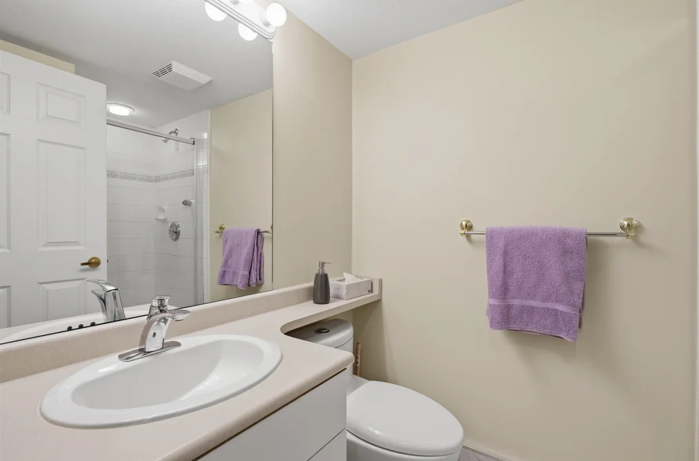 205 5855 COWRIE STREET, Sechelt BC V7Z 0K1, Sechelt BC — Residential for Sale — Photo 11 of 19