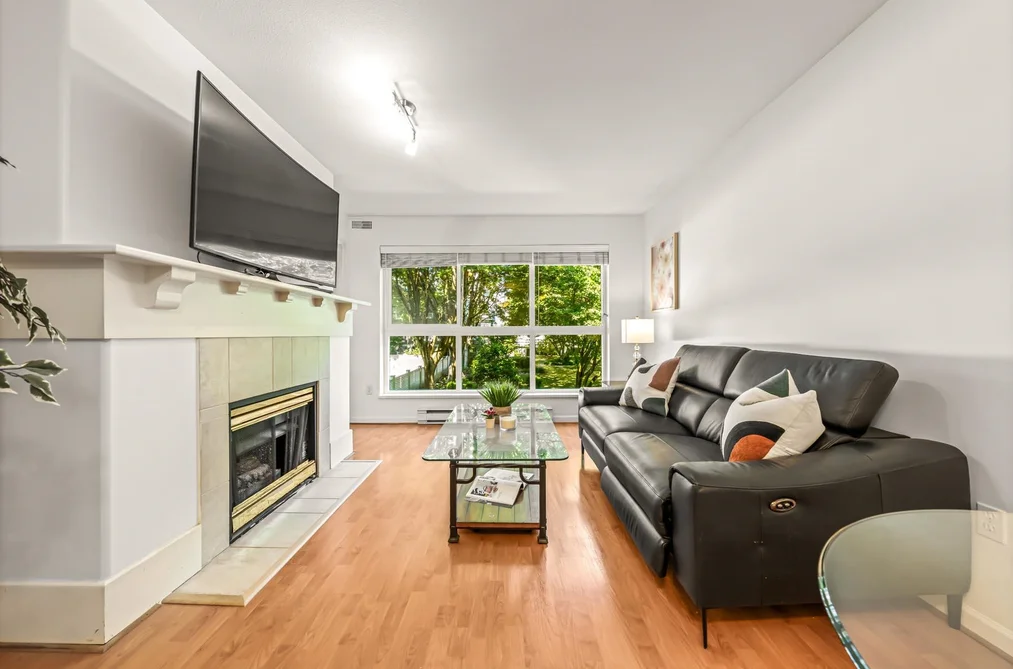 Condo for sale at 205 5900 Dover Crescent Richmond British Columbia - MLS: R3153015