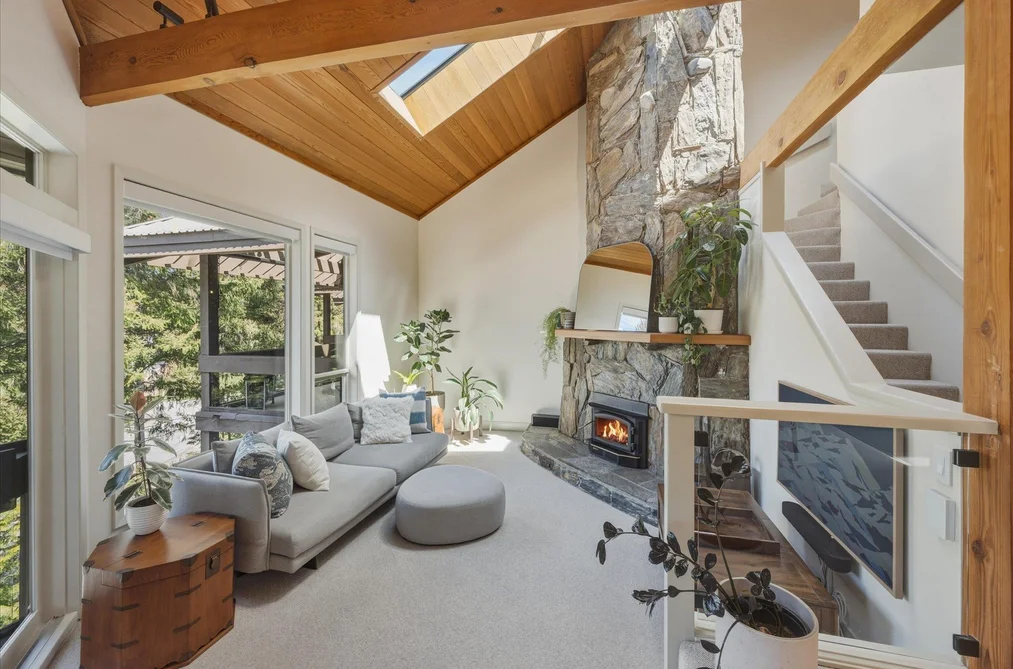 205 6117 EAGLE DRIVE, Whistler BC V0N 1B6, Whistler BC — Residential for Sale - Photo 2