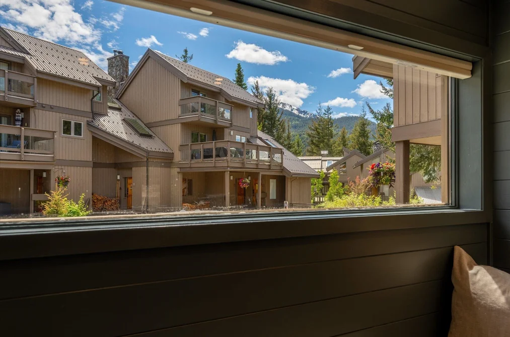 205 6117 EAGLE DRIVE, Whistler BC V0N 1B6, Whistler BC — Residential for Sale — Photo 7 of 34