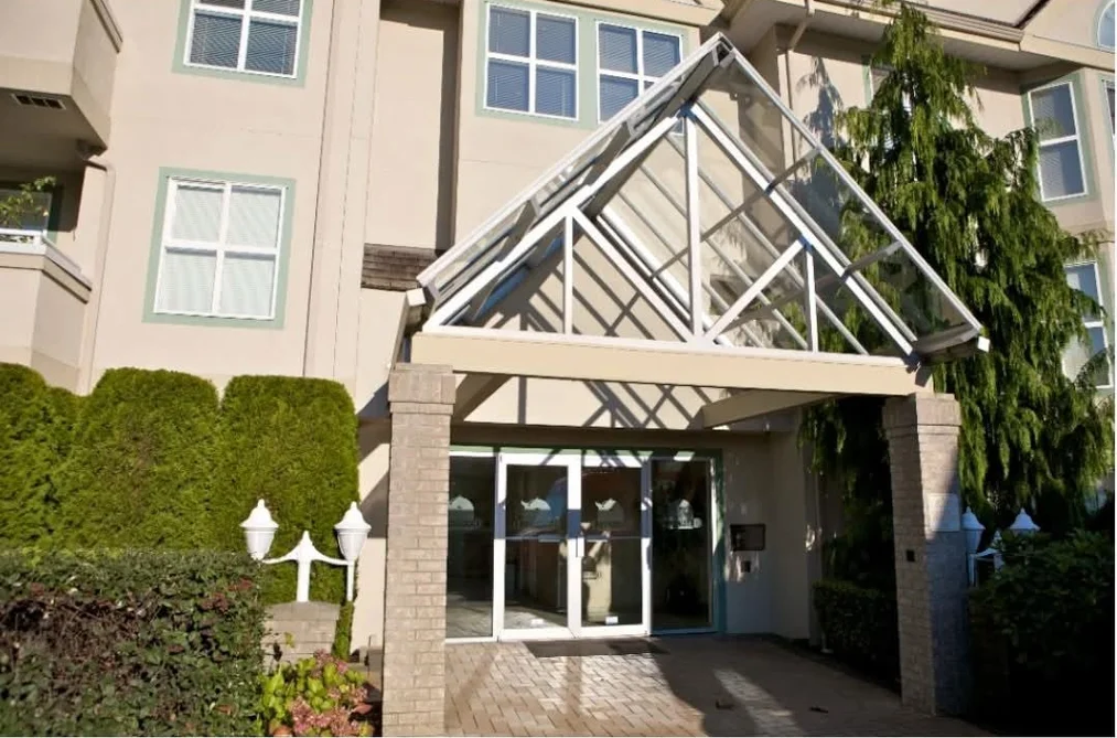 Condo for sale at 205 6557 121 Street Surrey British Columbia - MLS: R3164167