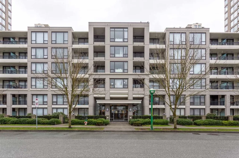 Condo for sale at 205 7138 Collier Street Burnaby British Columbia - MLS: R3029317
