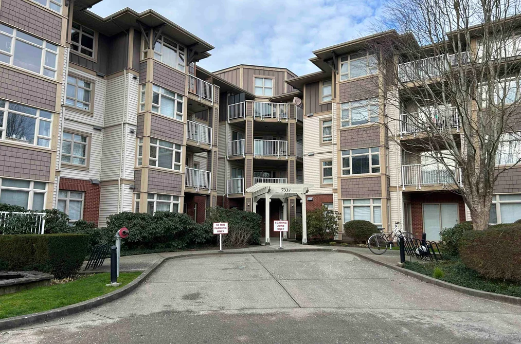 Condo for sale at 205 7337 Macpherson Avenue Burnaby British Columbia - MLS: R3091258