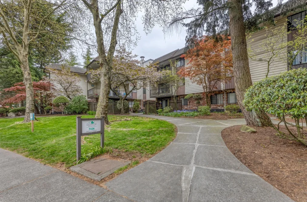 205 7426 138TH, Surrey BC V3W 6G4, Surrey BC — Residential for Sale - Photo 2