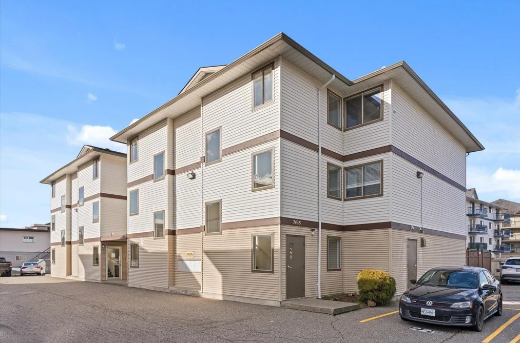 Condo for sale at 205 7435 Shaw Avenue Chilliwack British Columbia - MLS: R3090528