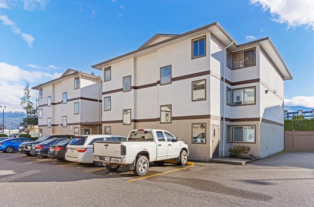 205 7435 SHAW AVENUE, Chilliwack BC V2R 3C1, Chilliwack BC — Residential for Sale - Photo 2
