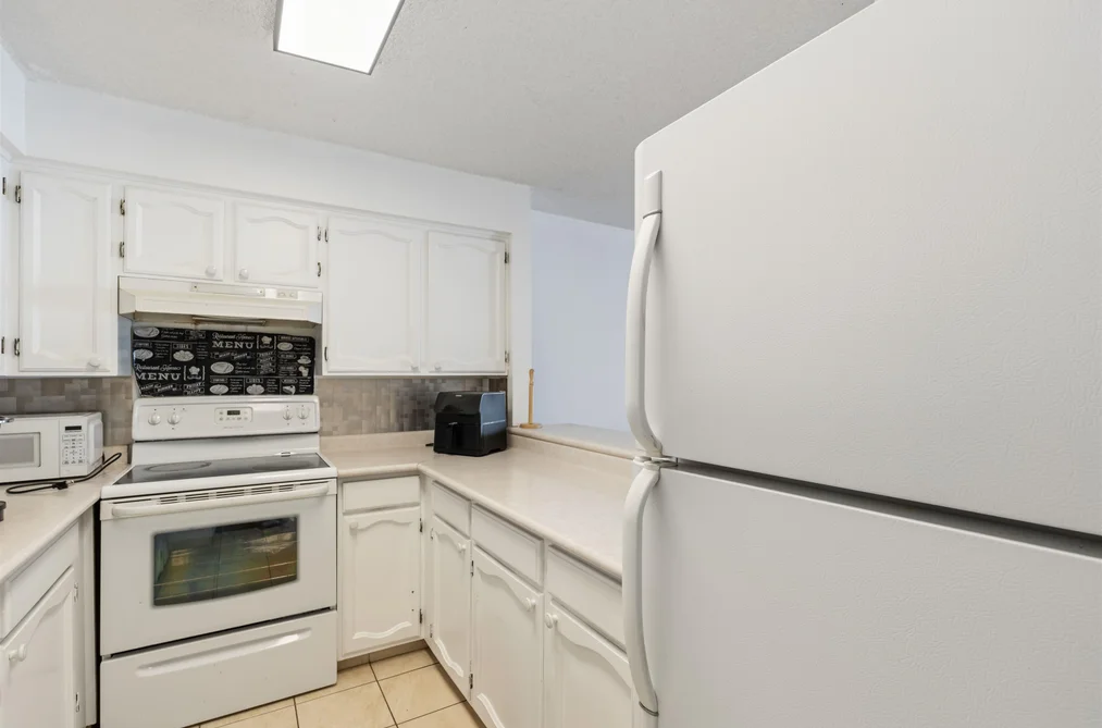 205 7831 NO 1 ROAD, Richmond, BC — Residential for Sale — Photo 15 of 19