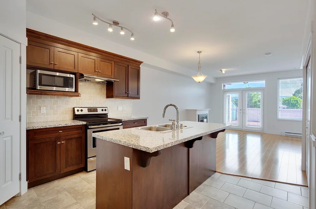 205 7908 GRAHAM AVENUE, Burnaby BC V3N 1V9, Burnaby BC — Residential for Sale - Photo 6