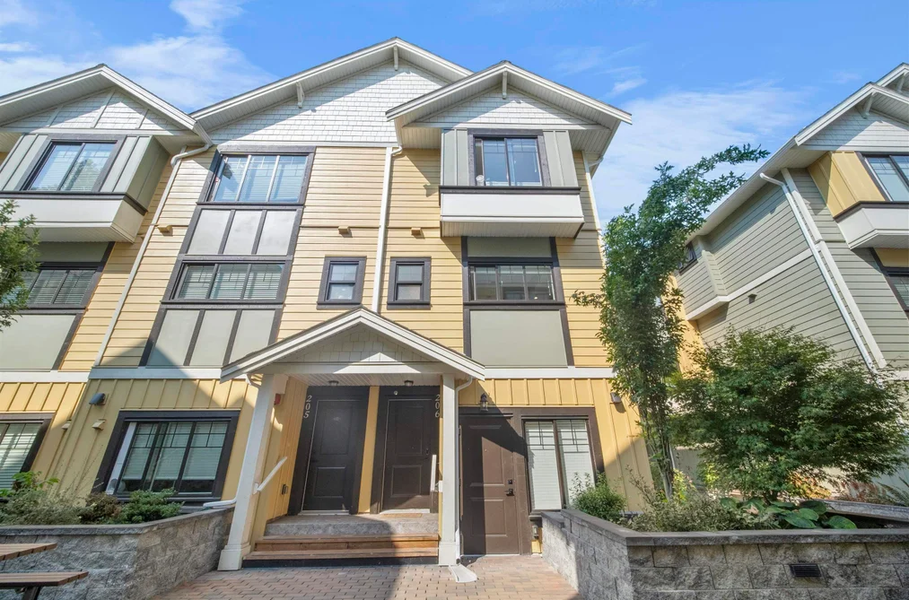 Townhouse for sale at 205 80 Elgin Street Port Moody British Columbia - MLS: R3072146