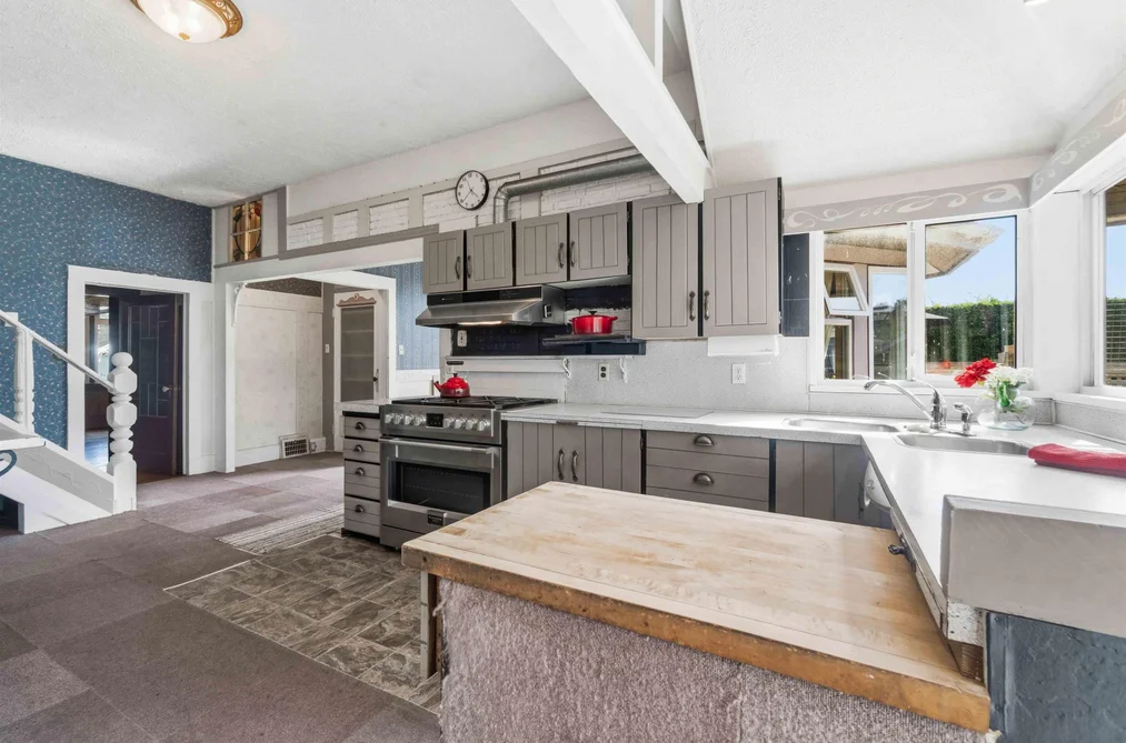 205 FOURTH AVENUE, New Westminster, BC — Residential for Sale — Photo 13 of 40