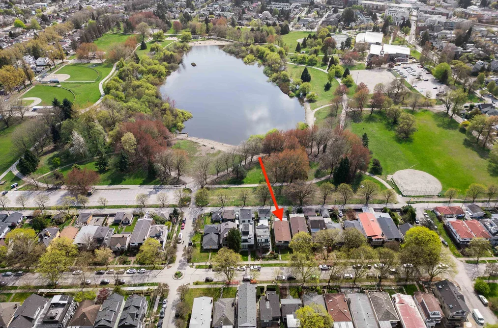 2050 E 13TH AVENUE, Vancouver BC V5N 2C4, Vancouver BC — Residential for Sale - Photo 2