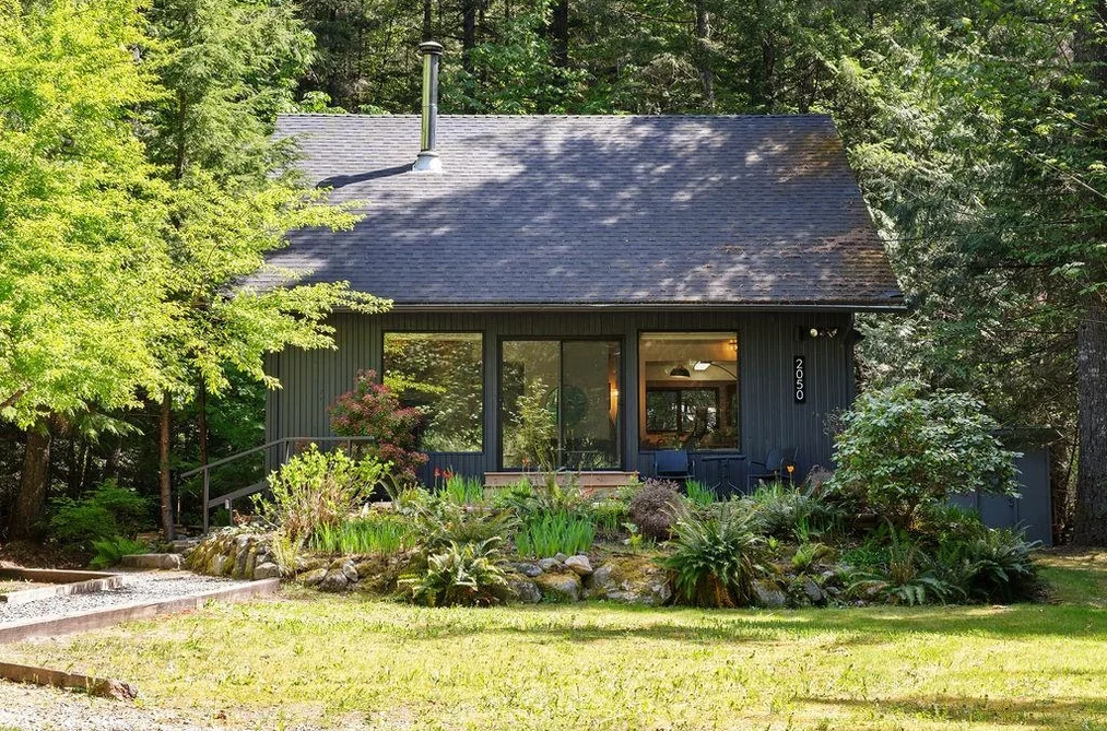 2050 MIDNIGHT WAY, Squamish BC V0N 1H0, Squamish BC — Residential for Sale - Photo 3