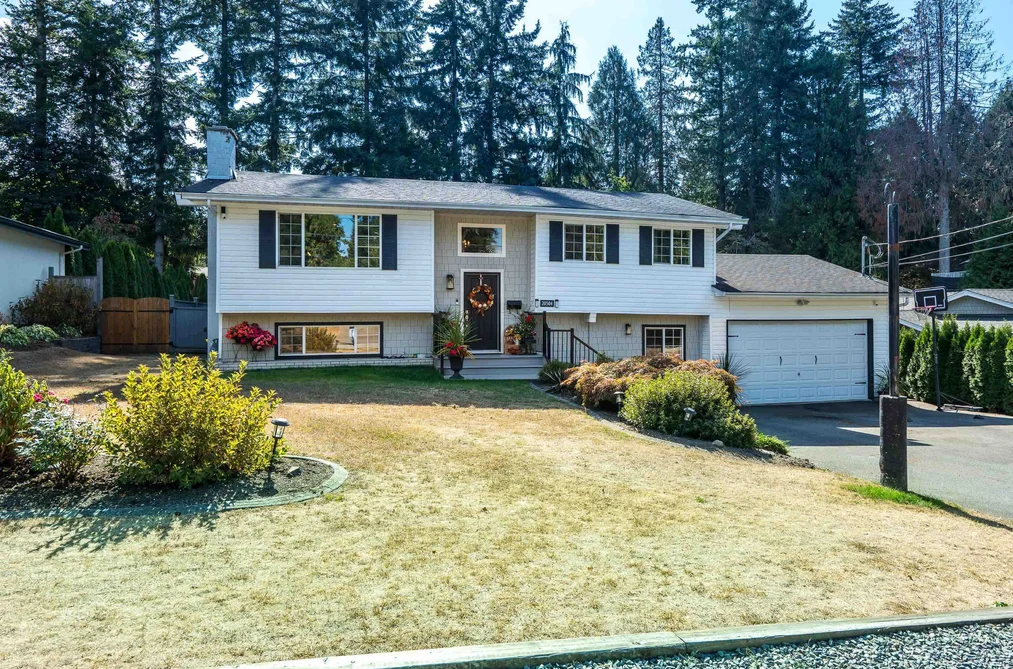 House for sale at 20504 43 Avenue Langley British Columbia - MLS: R3168410