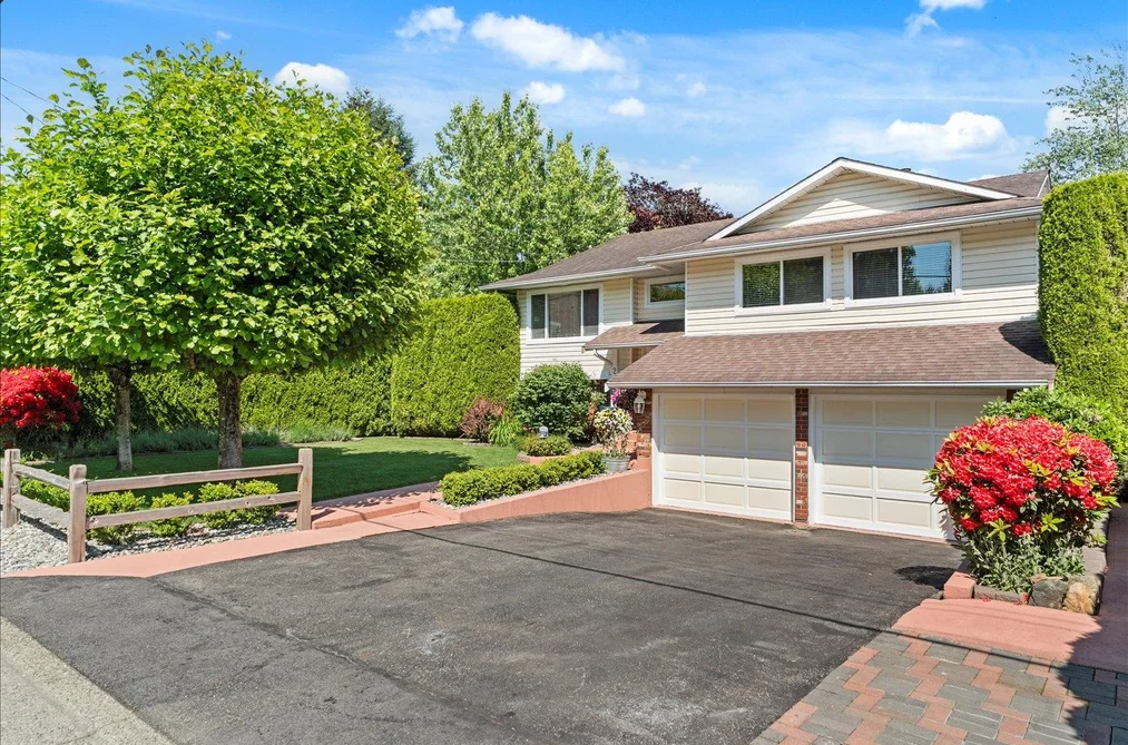 House for sale at 2052 Primrose Street Abbotsford British Columbia - MLS: R3130338