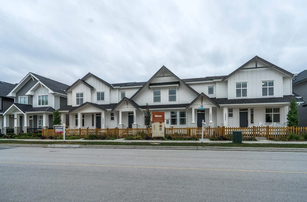 Row House (Non-Strata) for sale at 20521 76 Avenue Langley British Columbia - MLS: R3095434