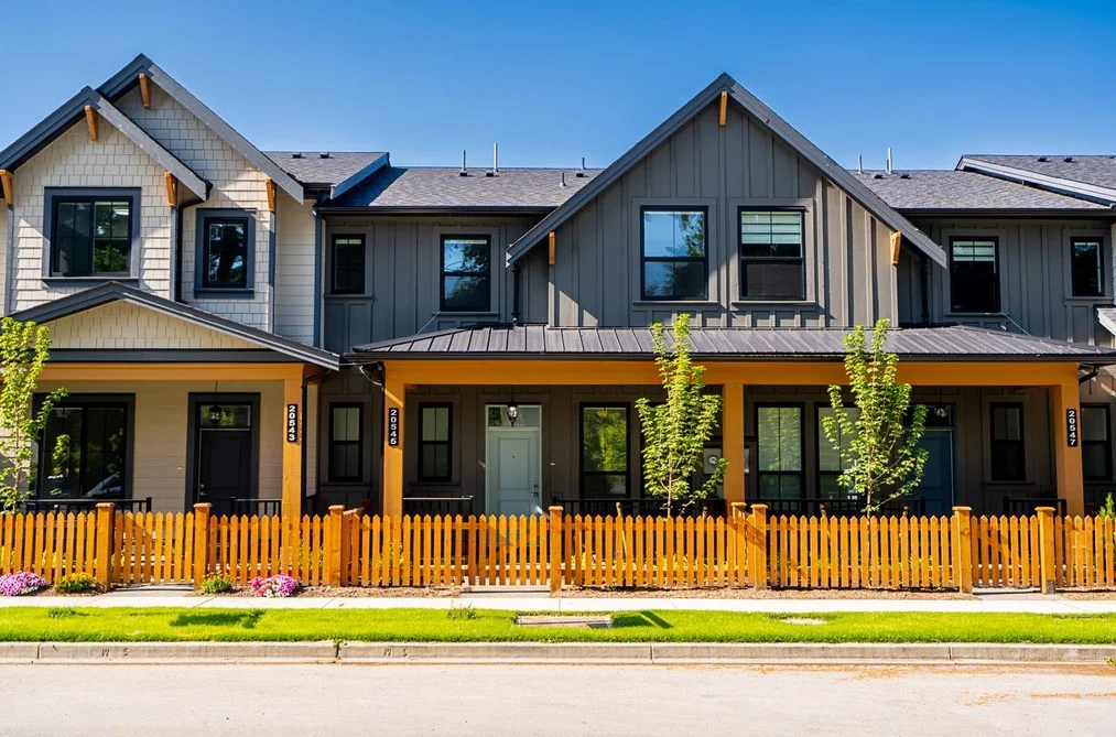20545 74B AVENUE, Langley BC V2Y 3S8, Langley BC — Residential for Sale - Photo 2