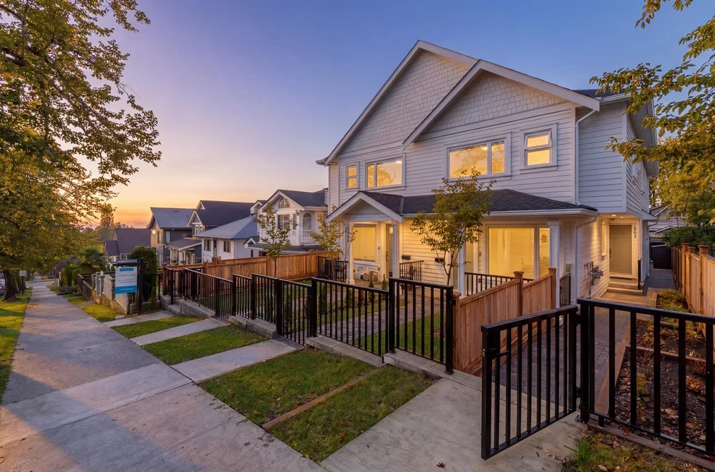Half Duplex for sale at 2055 E 4th Avenue Vancouver British Columbia - MLS: R3123648