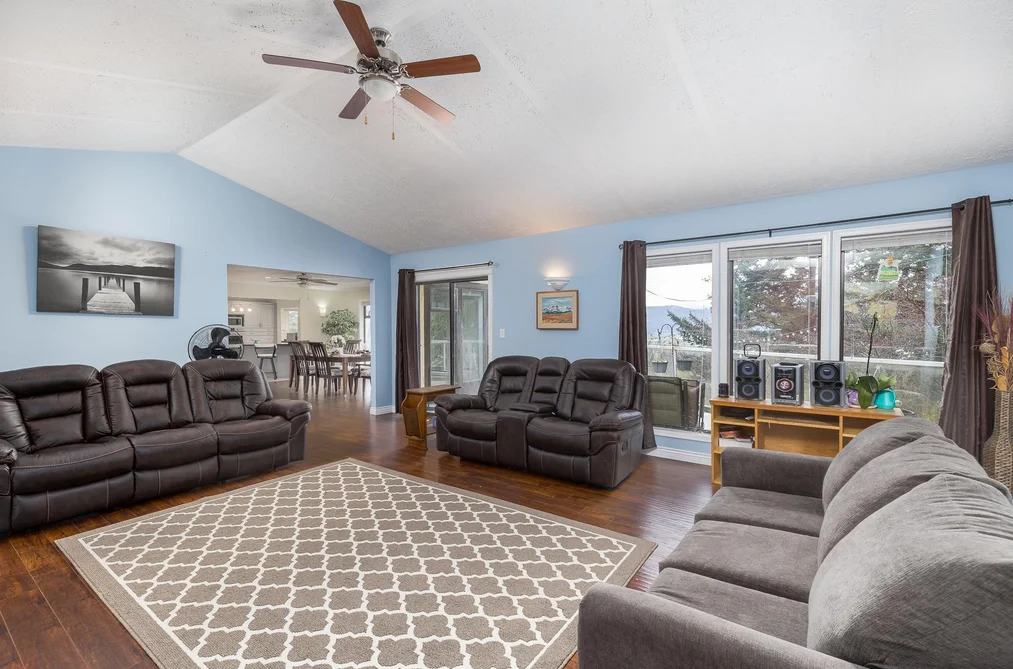 House for sale at 2055 Lion Court Abbotsford British Columbia - MLS: R3087628