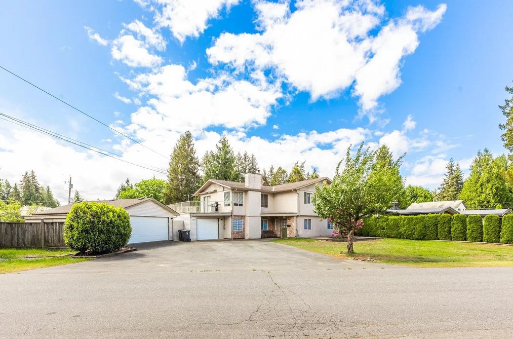 20554 43A AVENUE, Langley BC V3A 3C8, Langley BC — Residential for Sale - Photo 2