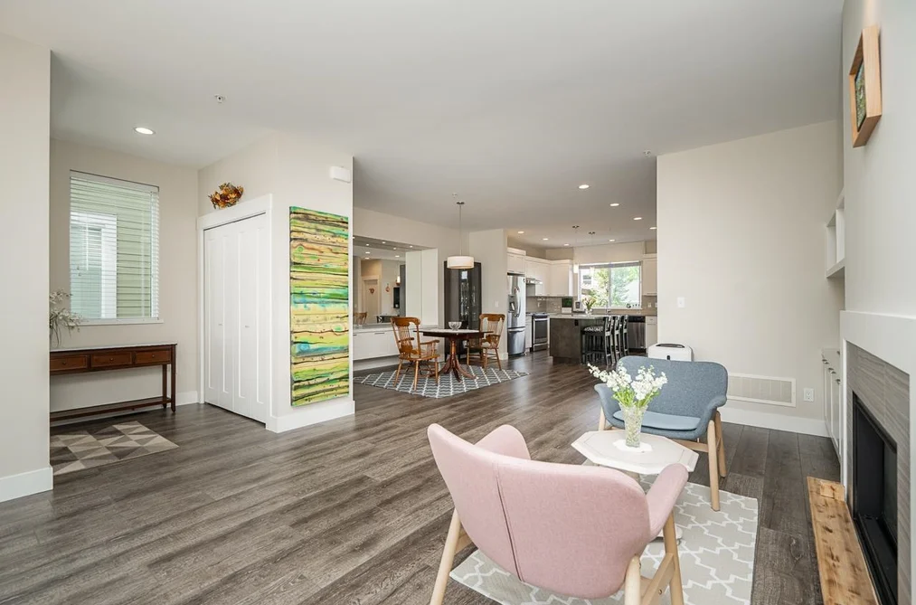 20591 84TH AVENUE, Langley BC V2Y 0P4, Langley BC — Residential for Sale - Photo 2