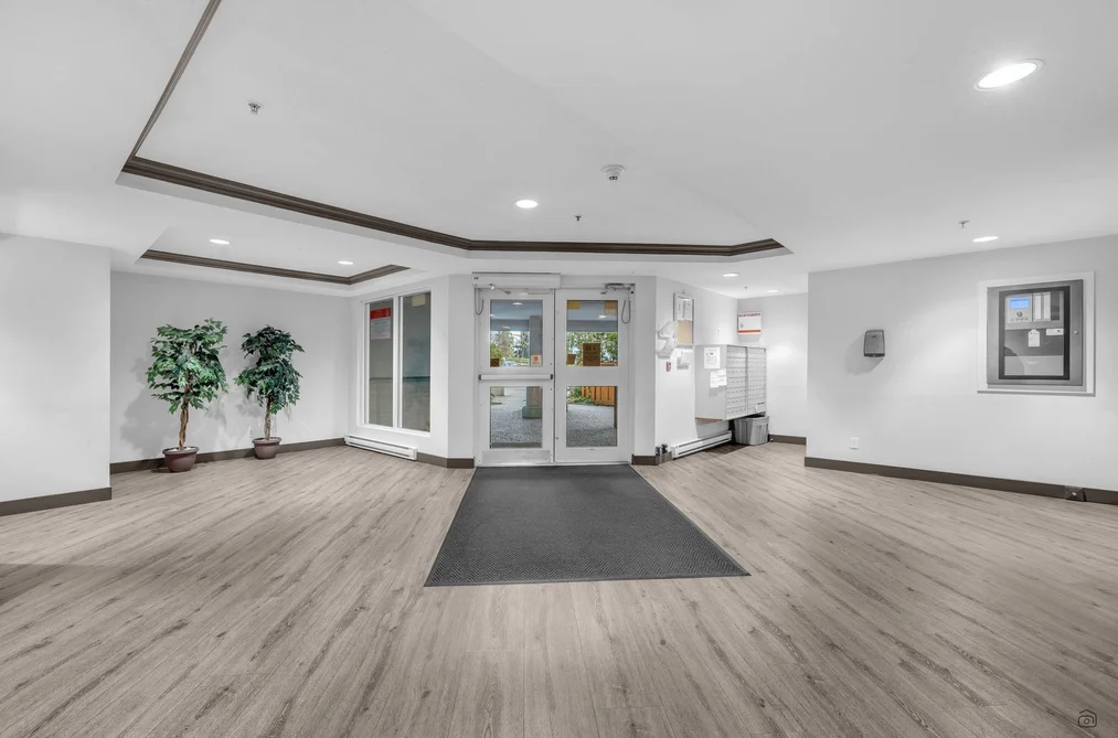 206 10533 UNIVERSITY DRIVE, Surrey BC V3T 5T7, Surrey BC — Residential for Sale - Photo 7