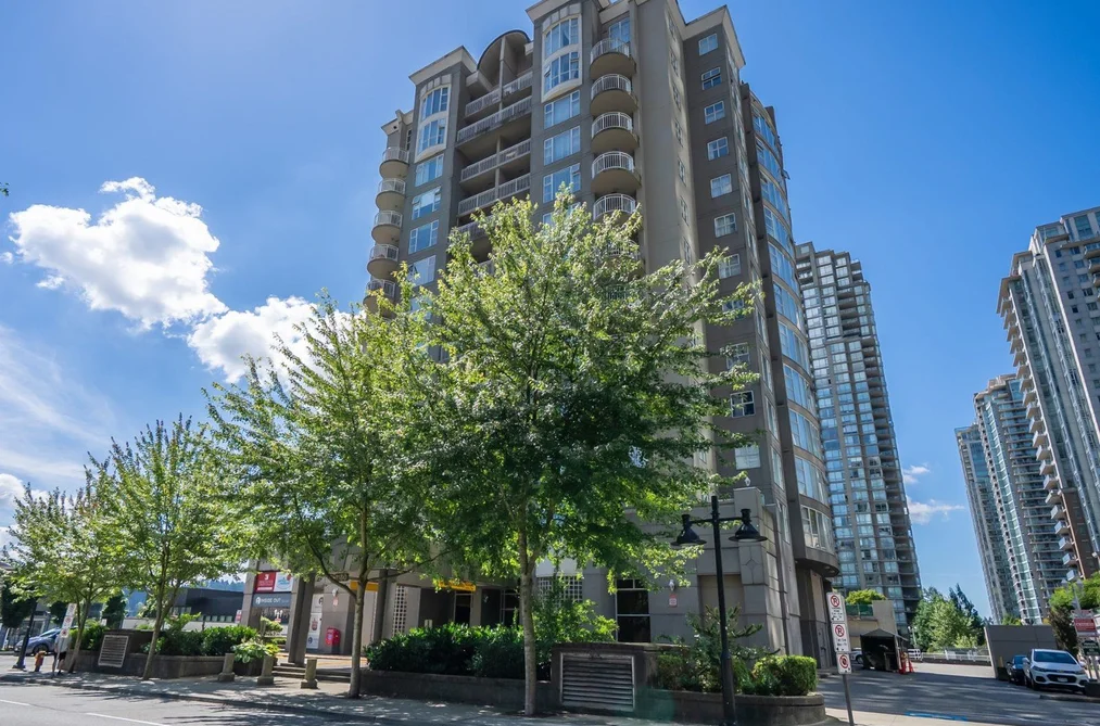 Condo for sale at 206 1180 Pinetree Way Coquitlam British Columbia - MLS: R3153178