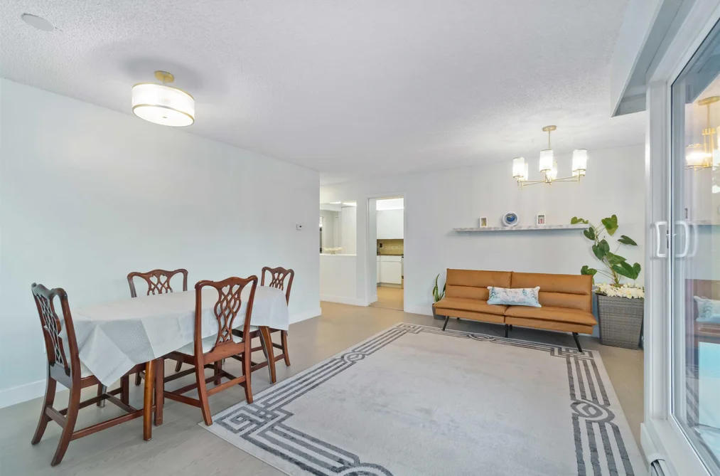 206 1340 DUCHESS AVENUE, West Vancouver BC V7T 1H6, West Vancouver BC — Residential for Sale - Photo 5