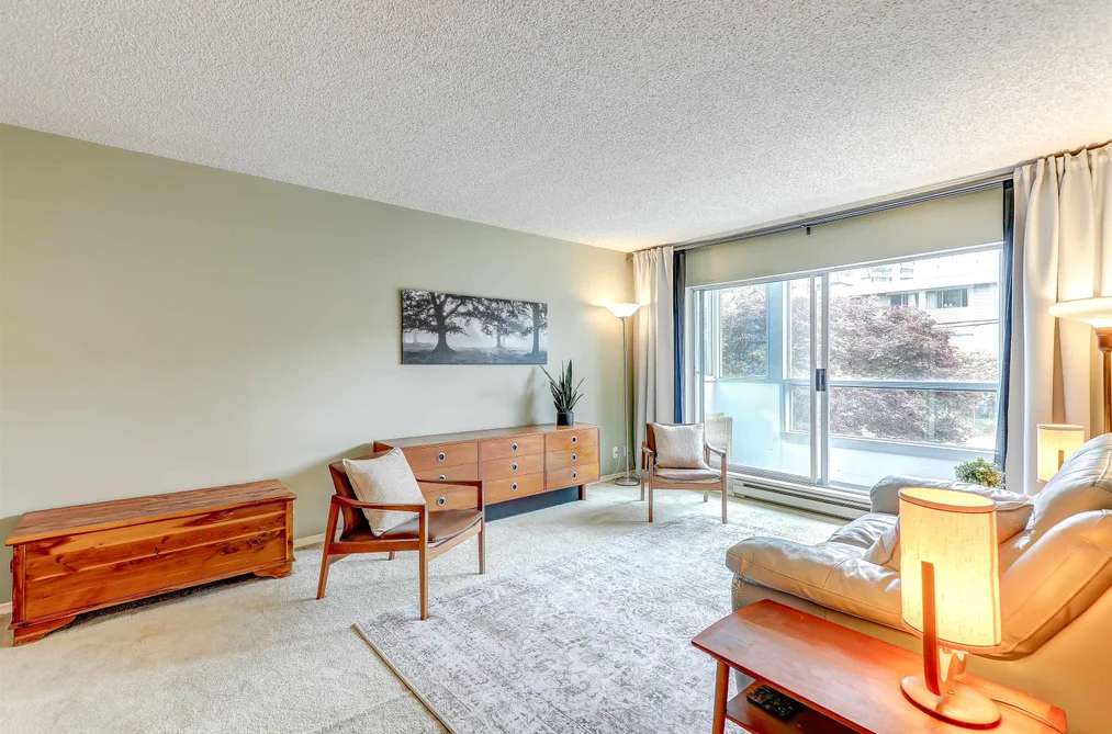 Condo for sale at 206 1473 Blackwood Street White Rock British Columbia - MLS: R3141797