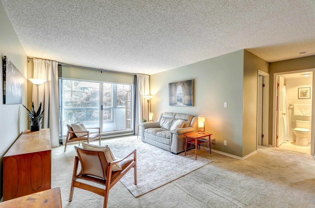 Condo for sale at 206 1473 Blackwood Street White Rock British Columbia - MLS: R3141797