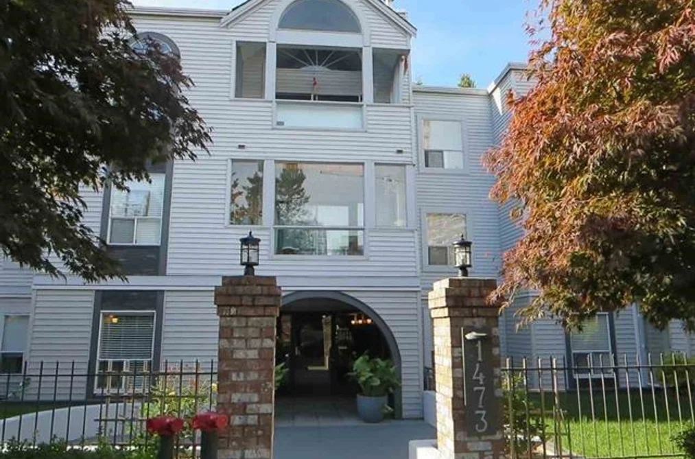 Condo for sale at 206 1473 Blackwood Street White Rock British Columbia - MLS: R3141797