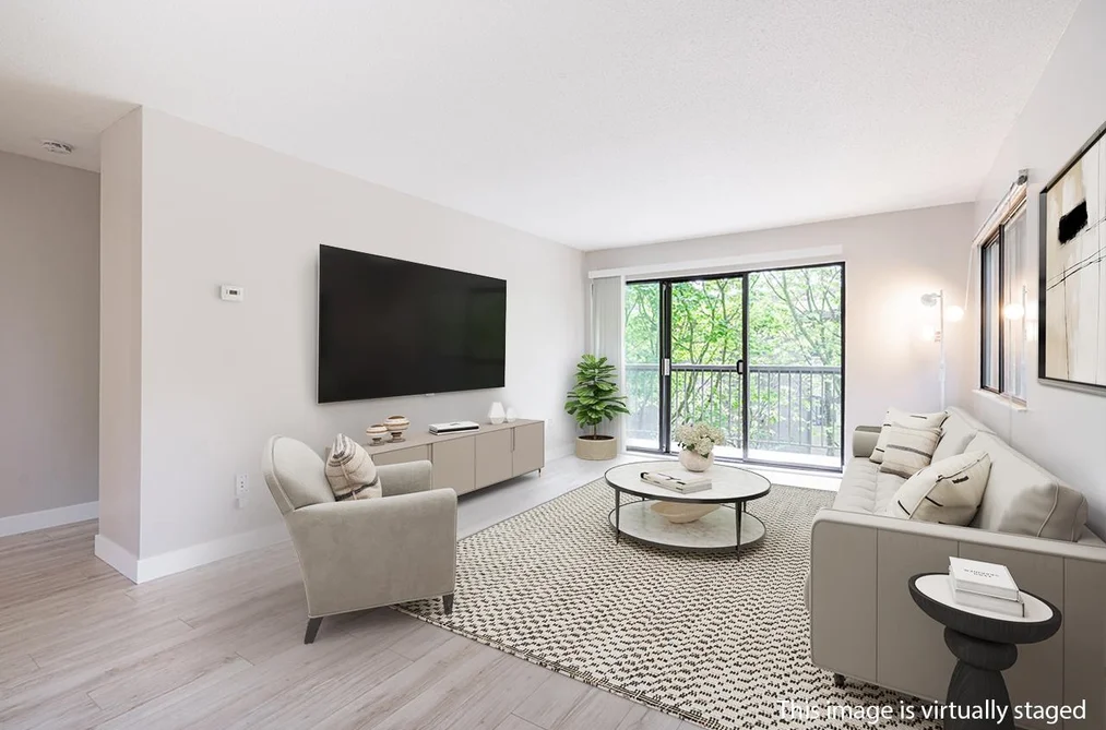 Condo for sale at 206 15020 North Bluff Road White Rock British Columbia - MLS: R3121005