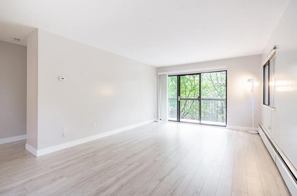 206 15020 NORTH BLUFF ROAD, White Rock BC V4B 5A4, White Rock BC — Residential for Sale - Photo 2