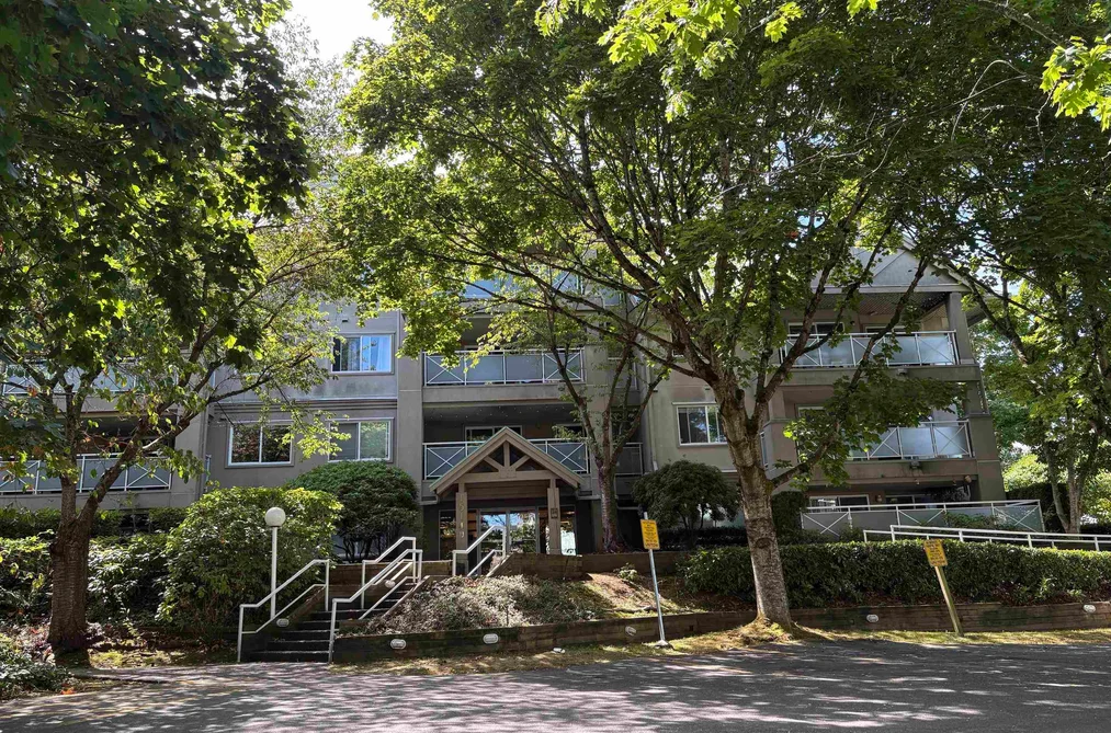 Condo for sale at 206 15140 29a Avenue Surrey British Columbia - MLS: R3163529