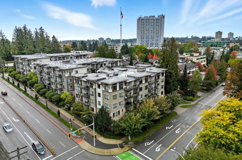 Condo for sale at 206 15388 105 Avenue Surrey British Columbia - MLS: R3147188