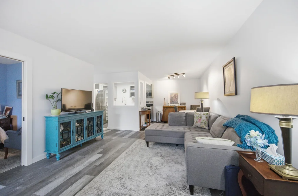 206 1555 FIR STREET, White Rock BC V4B 4B6, White Rock BC — Residential for Sale — Photo 11 of 25
