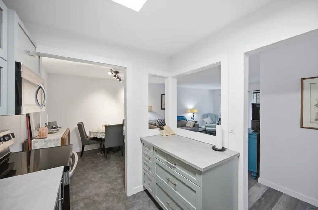206 1555 FIR STREET, White Rock BC V4B 4B6, White Rock BC — Residential for Sale — Photo 5 of 25