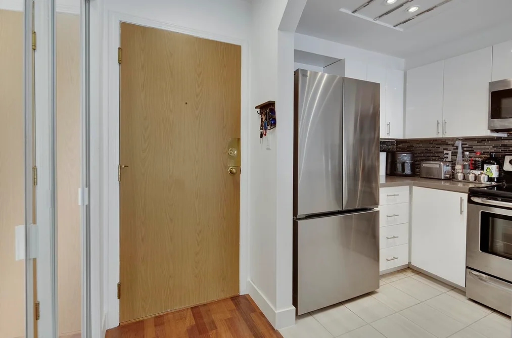 206 1650 GRANT AVENUE, Port Coquitlam BC V3B 7V2, Port Coquitlam BC — Residential for Sale - Photo 2