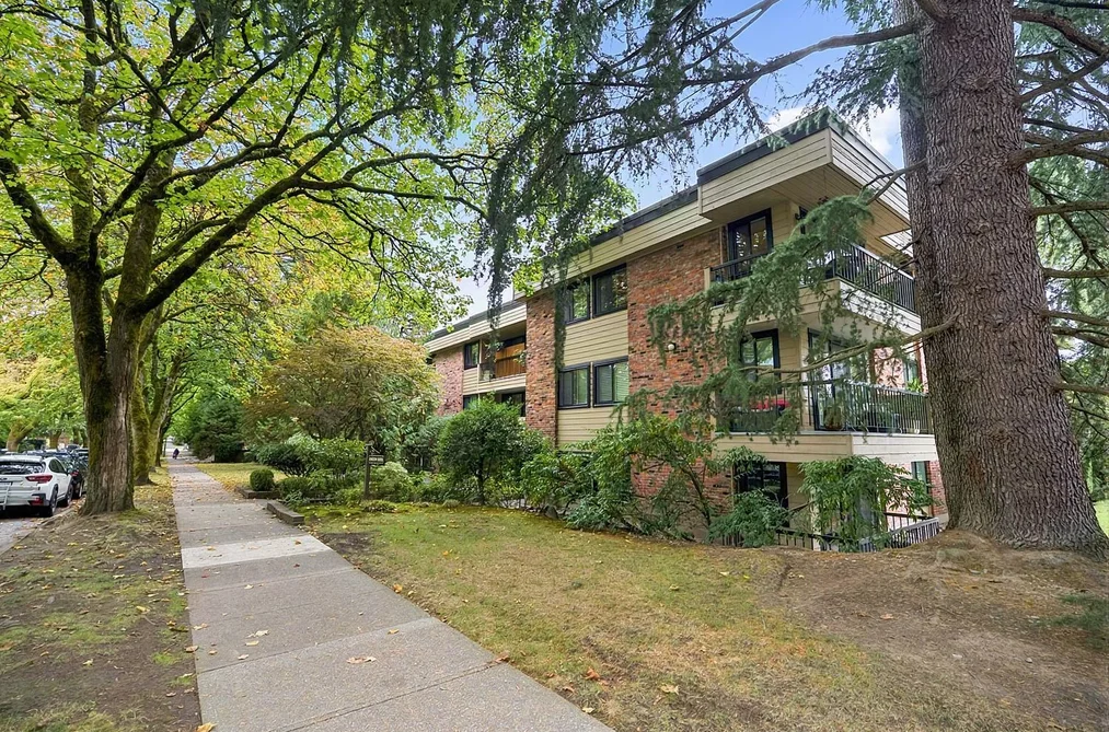 Condo for sale at 206 1717 13 Avenue Vancouver British Columbia - MLS: R3170989