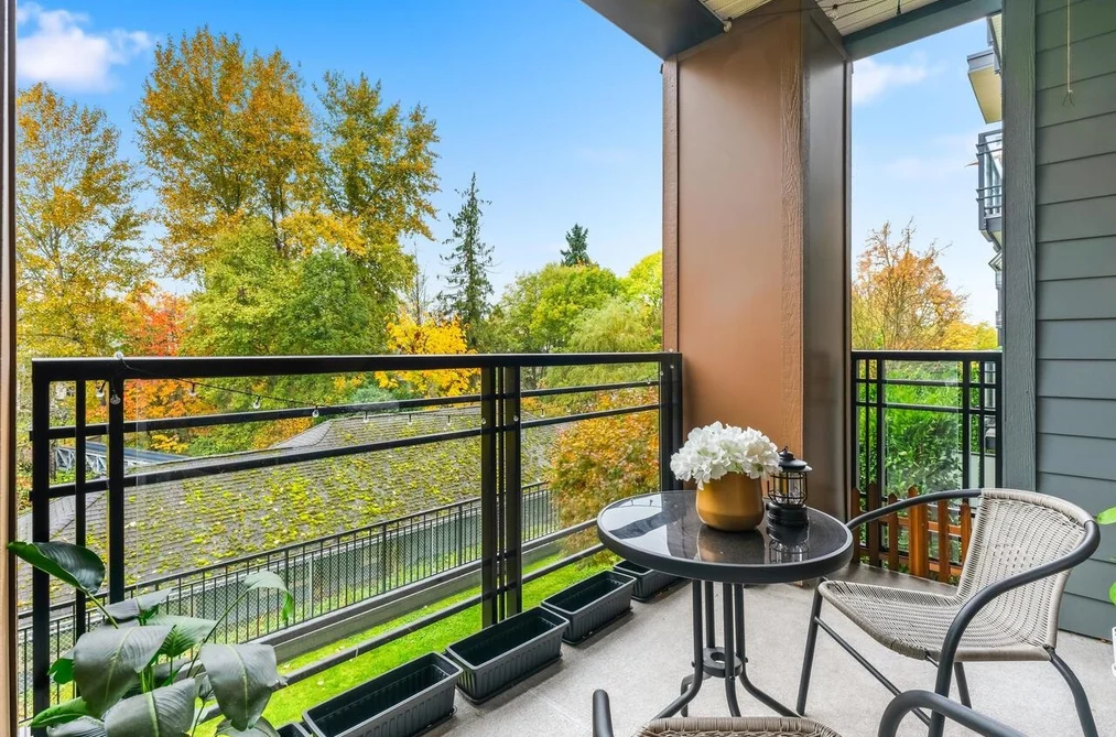 Condo for sale at 206 20062 Fraser Highway Langley British Columbia - MLS: R3063974