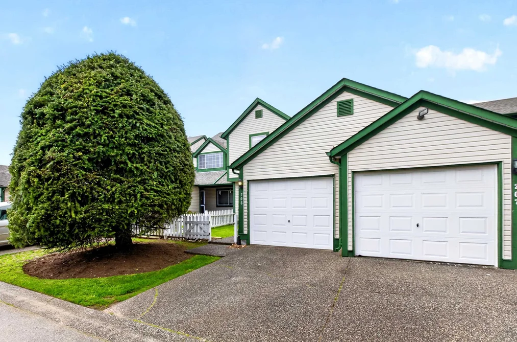 206 20675 118 AVENUE, Maple Ridge BC V2X 0K4, Maple Ridge BC — Residential for Sale - Photo 2
