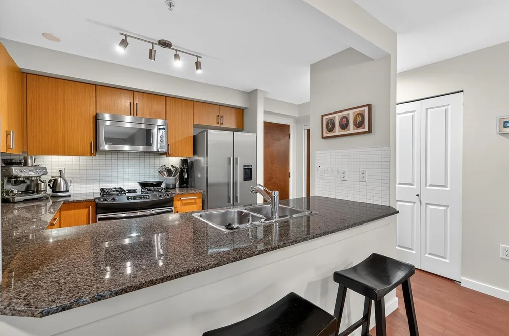 206 2096 W 46TH AVENUE, Vancouver BC V6M 2K9, Vancouver BC — Residential for Sale - Photo 4