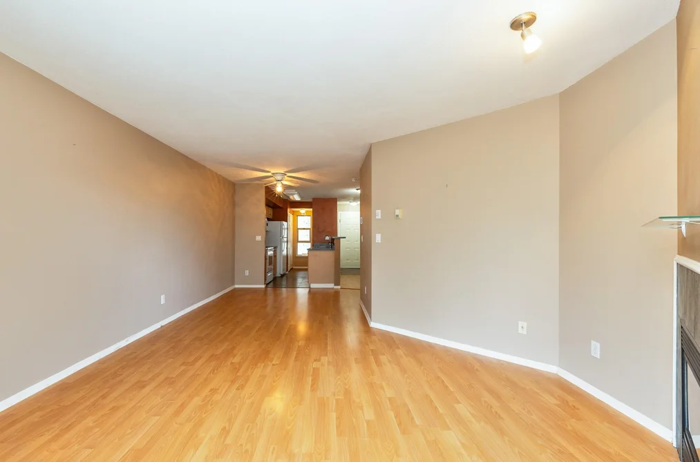 206 22277 122 AVENUE, Maple Ridge BC V2X 3X8, Maple Ridge BC — Residential for Sale - Photo 4
