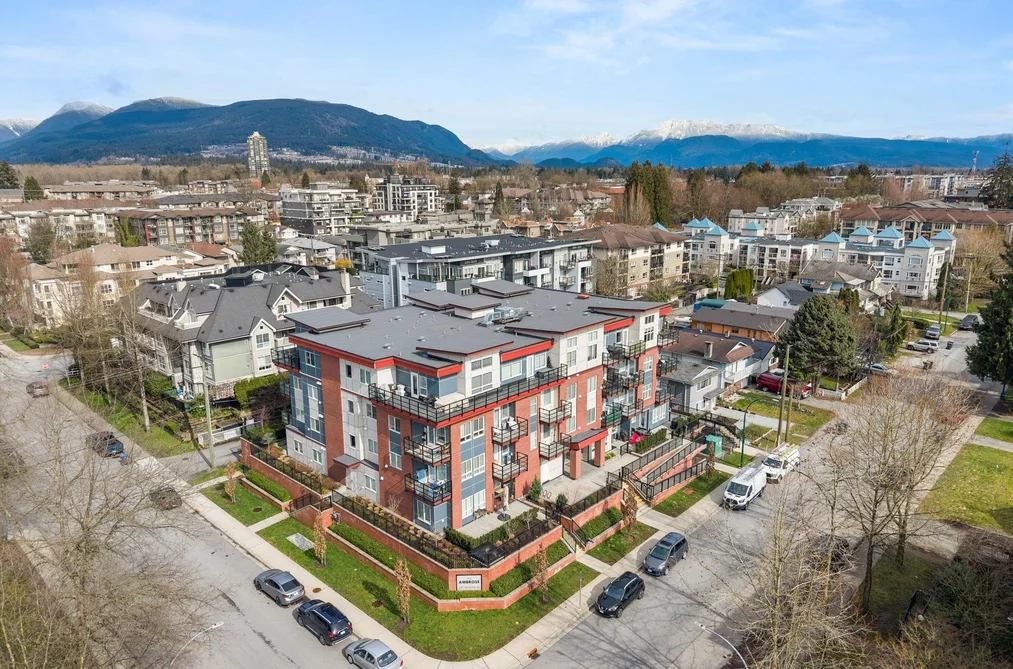 Condo for sale at 206 2389 Hawthorne Avenue Port Coquitlam British Columbia - MLS: R3117664